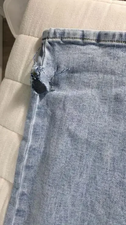 LC Lauren Conrad Women's Size 6 High Rise Light Wash Straight Leg Jeans - Picture 3 of 5